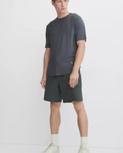 Pursuit Active Short
