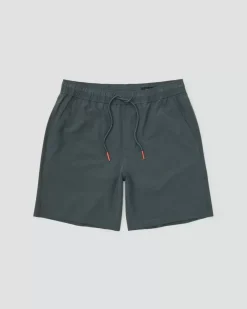 Pursuit Active Short